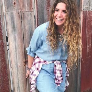 Meet your Posher, Ashley